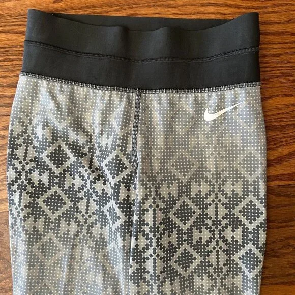 Nike Pro Combat Leggings Hyperwarm Geometric Print Size XS - Picture 6 of 11
